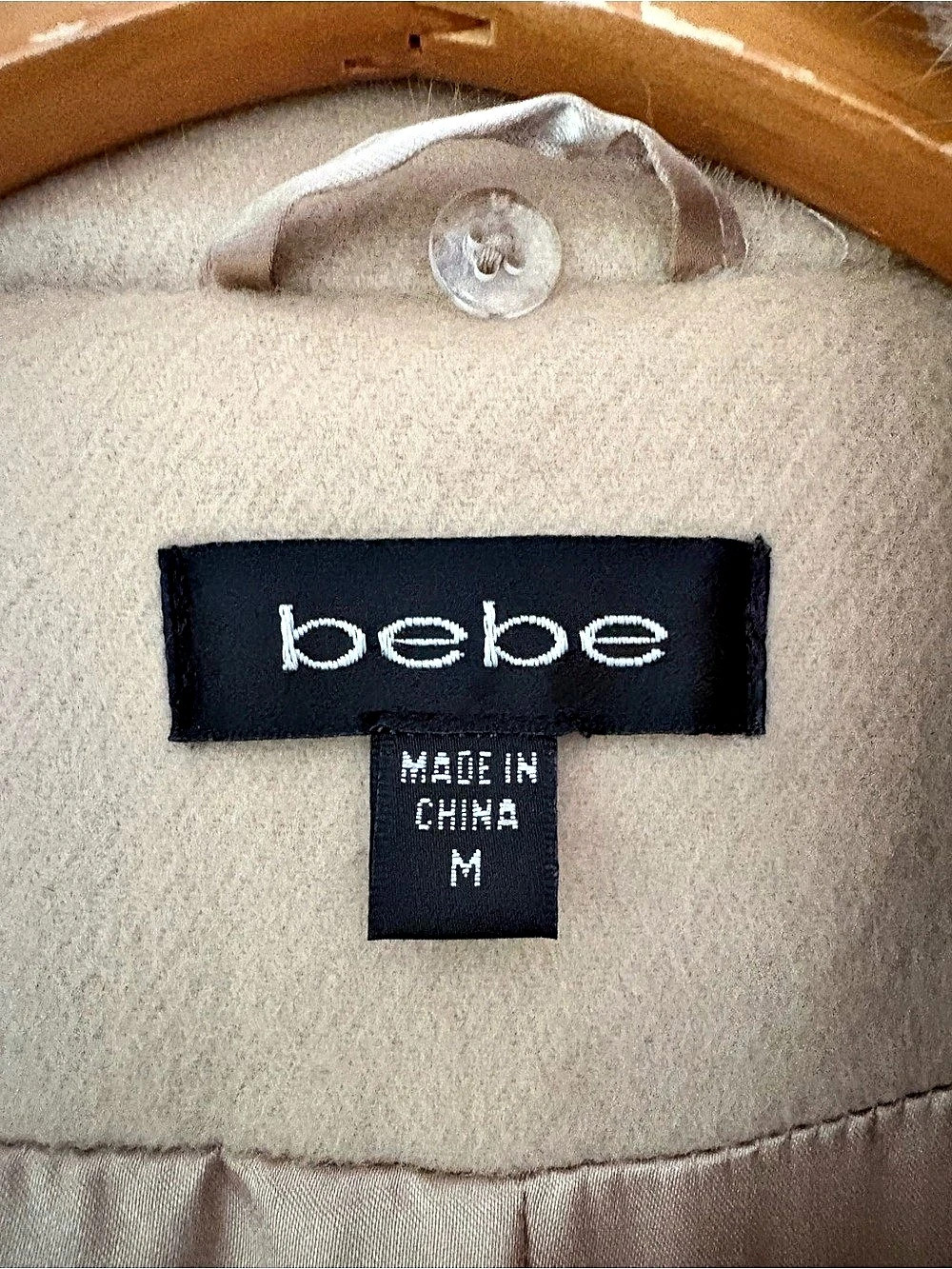 Vintage Bebe Beige Wool Trench Coat w/ 100% Rabbit Fur Collar Size Medium - Picture 4 of 9